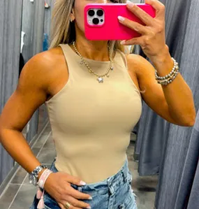 5040 Round neck sleeveless bodysuit