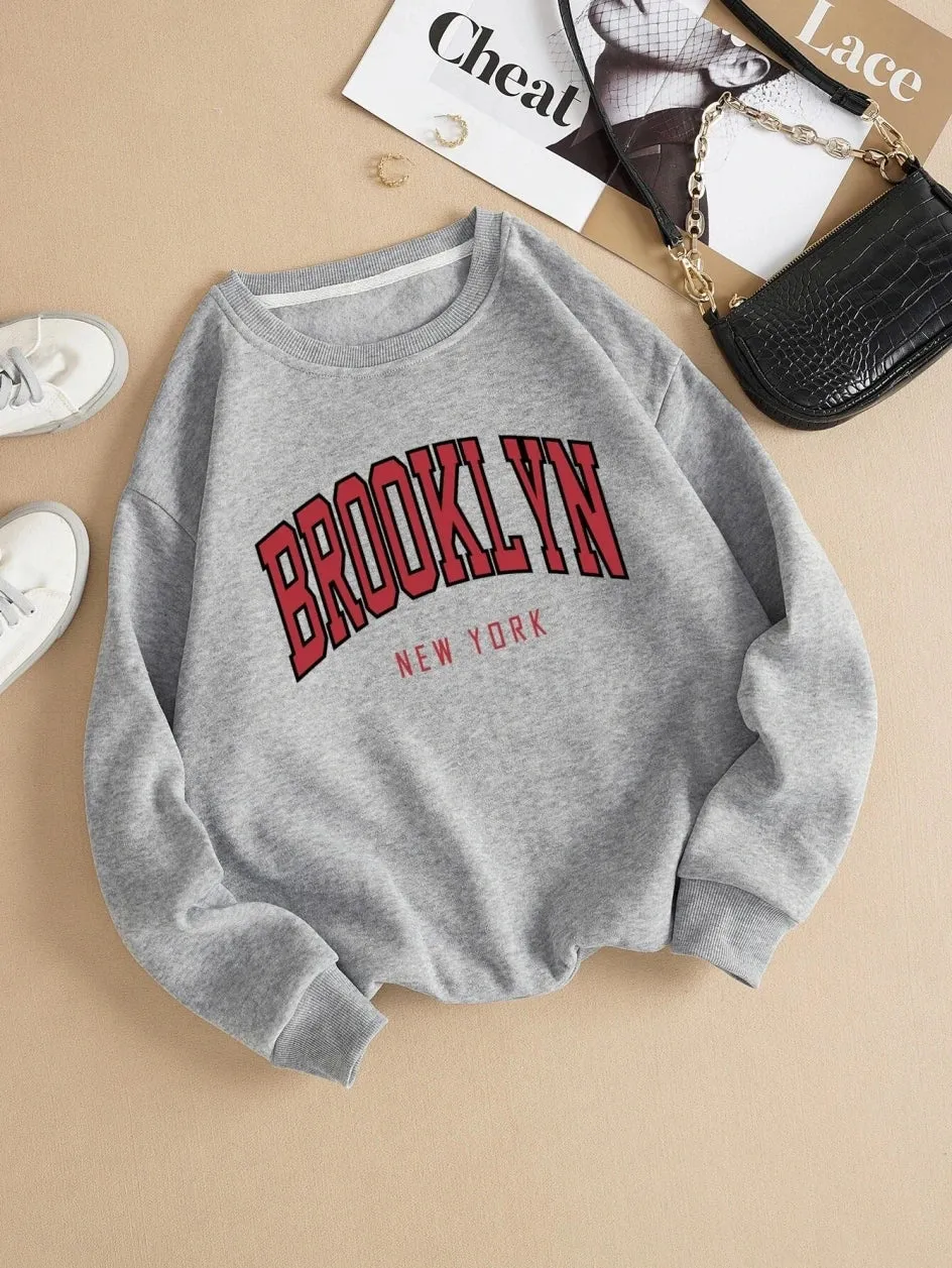 Casual Print Fleece Pullover for Women – Loose Fit O-Neck Sweater with Full Sleeves