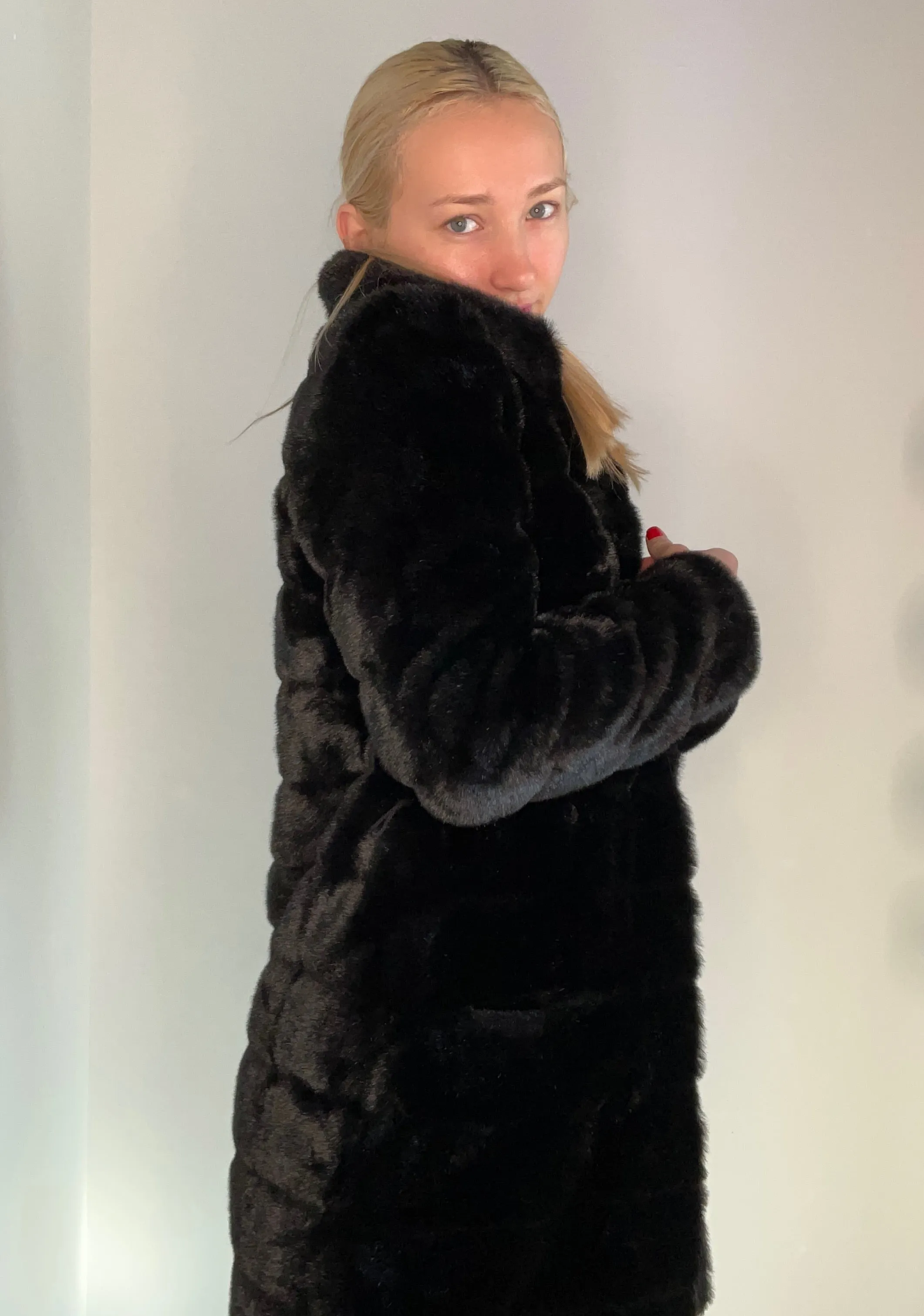 FAUX FUR BLACK LUXURY COAT