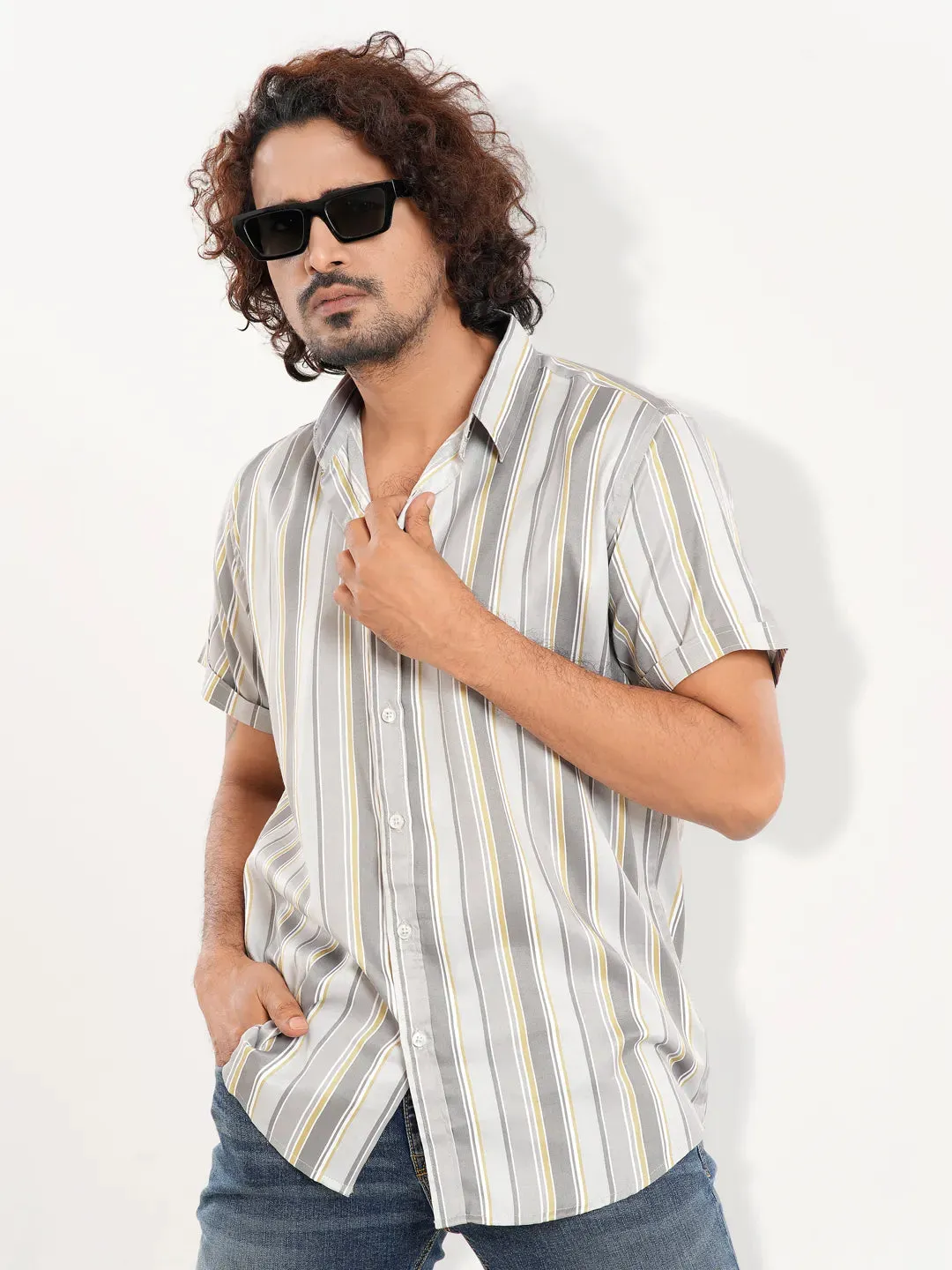 Men's Casual Short Sleeve Gray Stripe Shirt