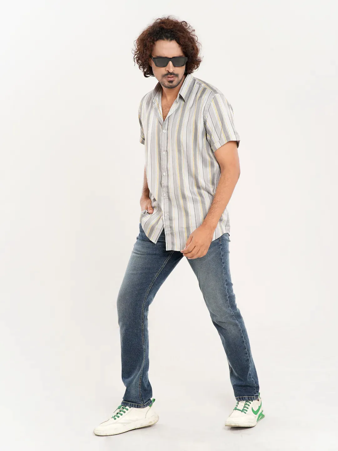 Men's Casual Short Sleeve Gray Stripe Shirt