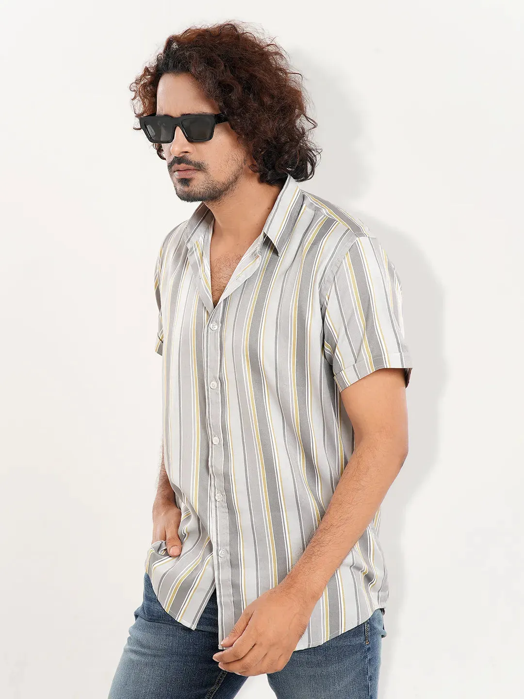 Men's Casual Short Sleeve Gray Stripe Shirt