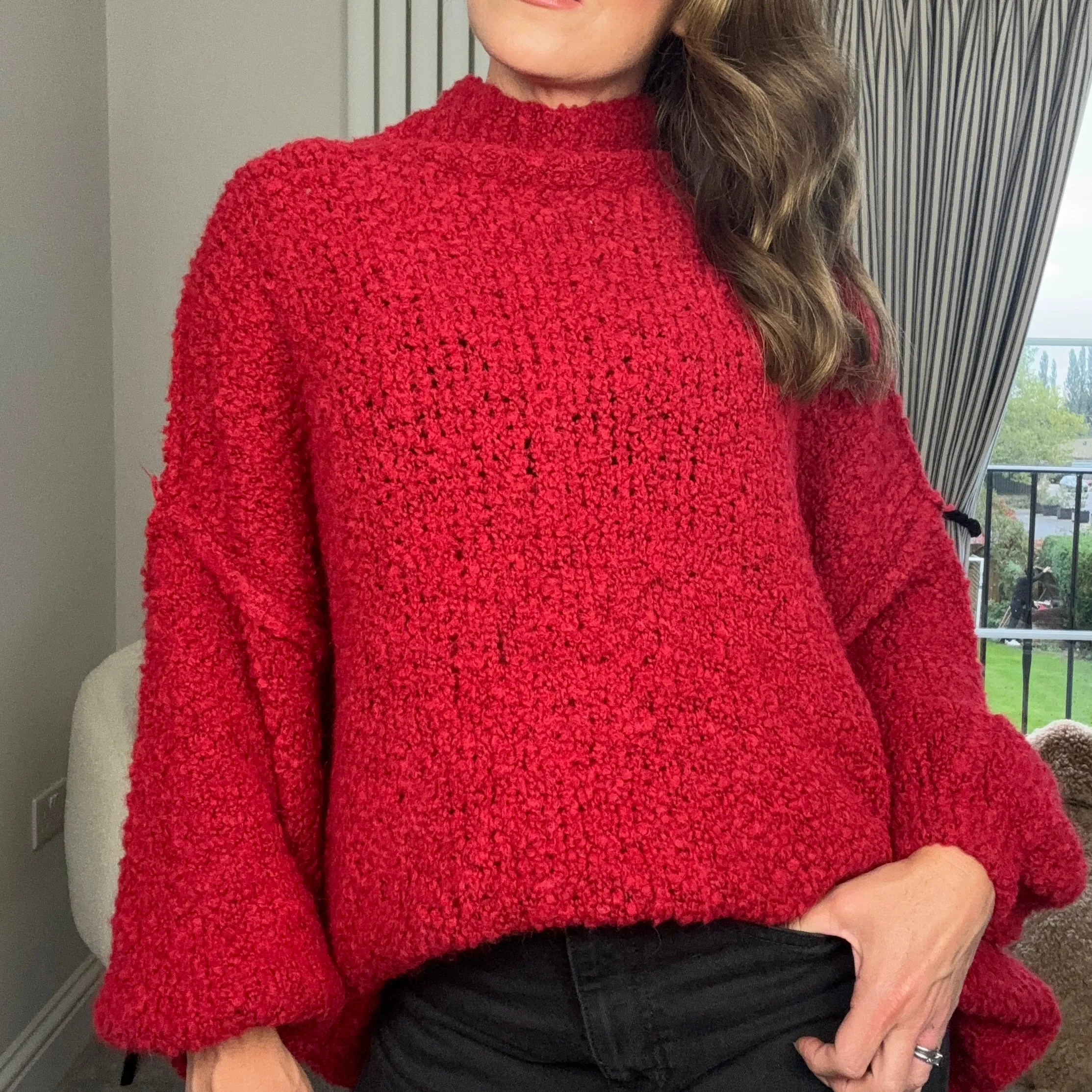 RED OVERSIZED TEDDY KNIT