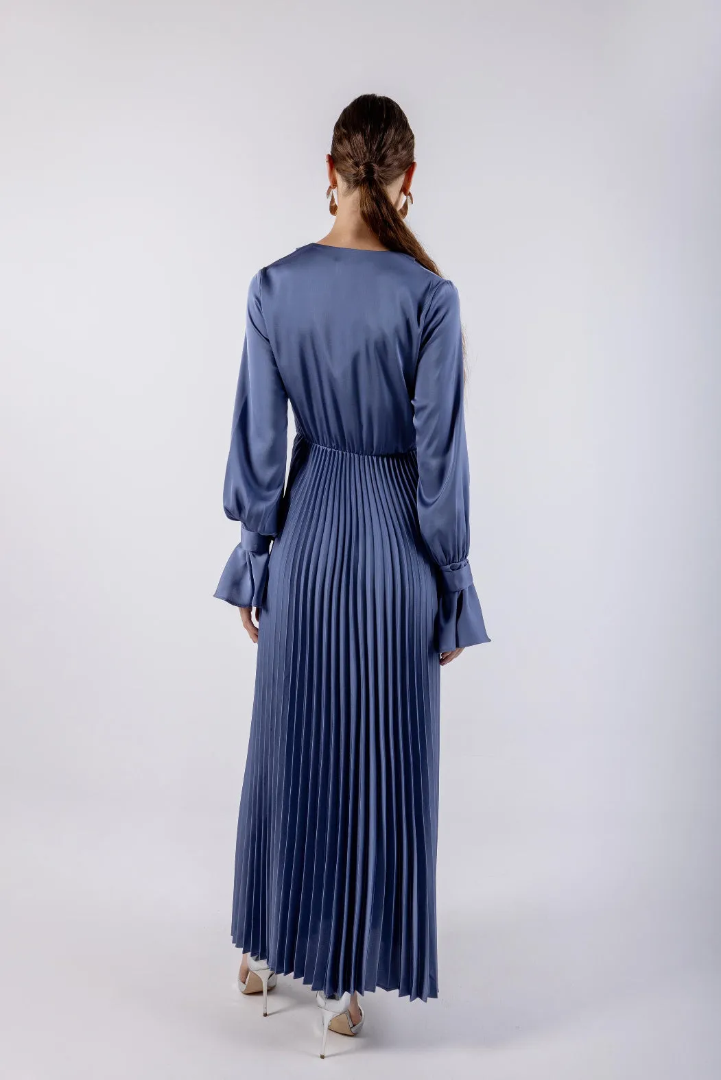 Wrap Around Top & Pleated Skirt Dress\ ناتسف رصخب لخادتم ةرونتو ةيوطم
